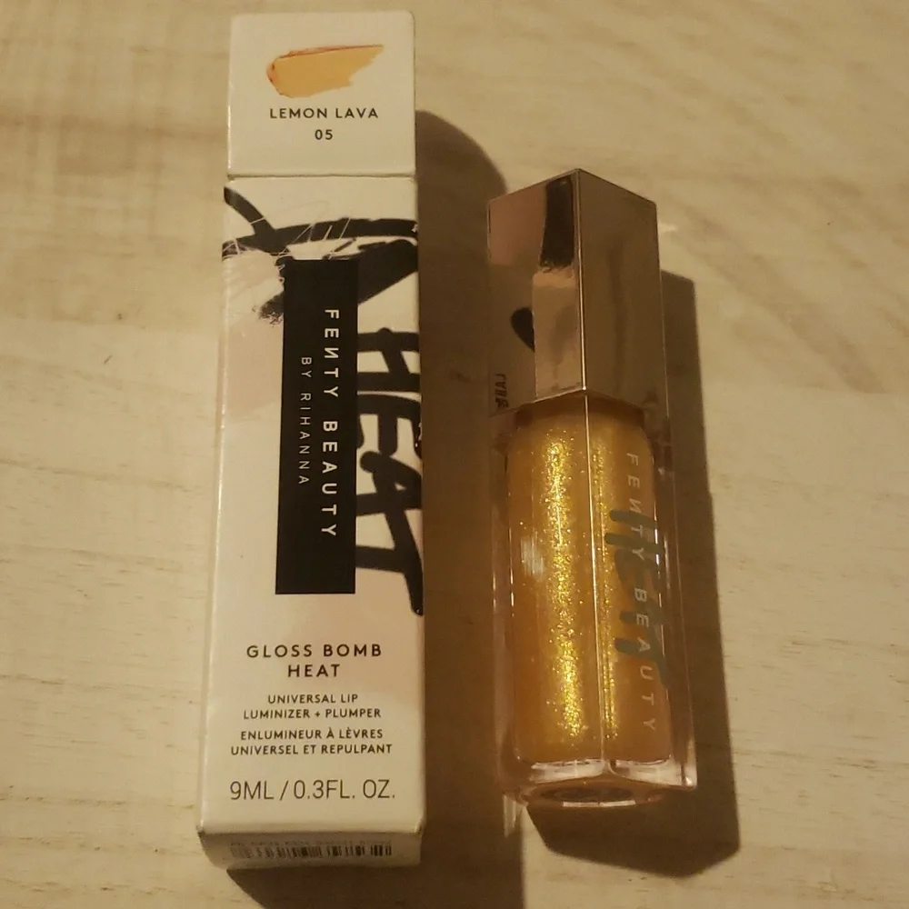 ❇️🧚‍♀️LEMON LAVA Fenty Beauty Gloss Bomb Heat NWOBox
